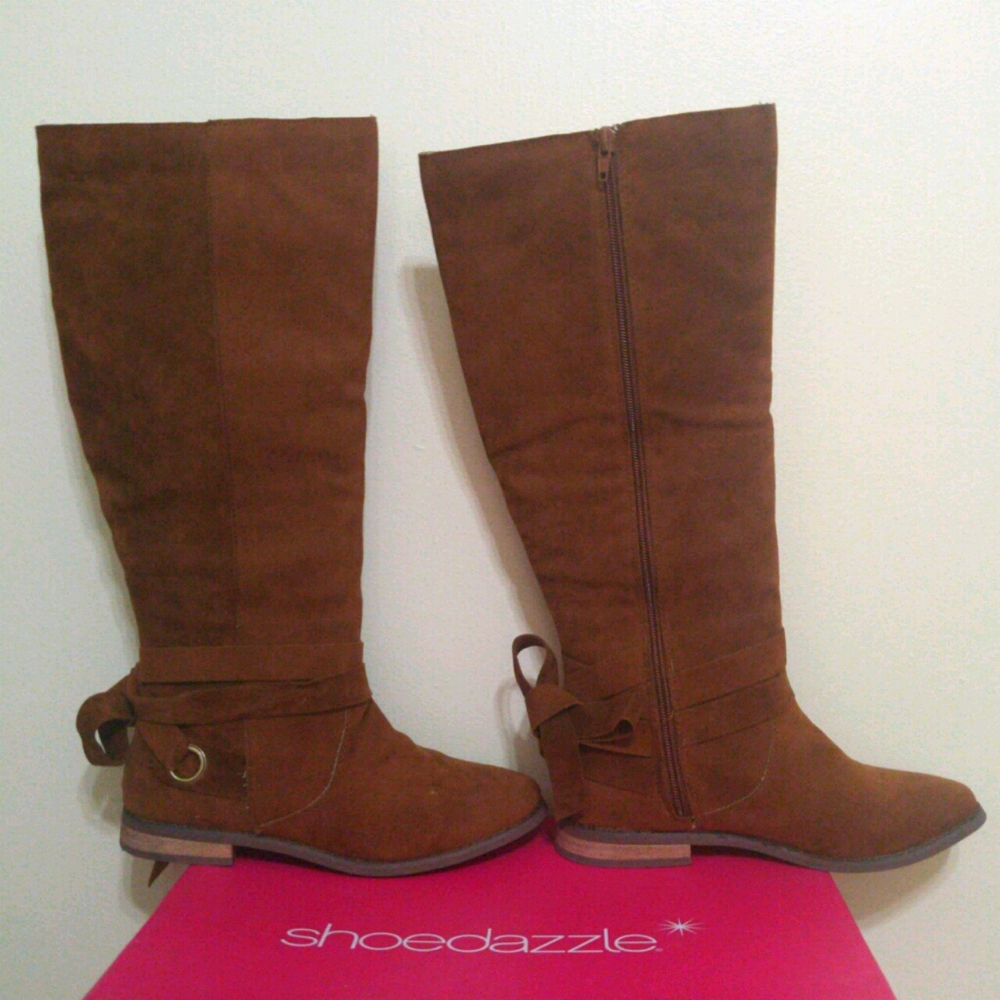 Shoe Dazzle Dixie Whiskey flat boots size 5.5